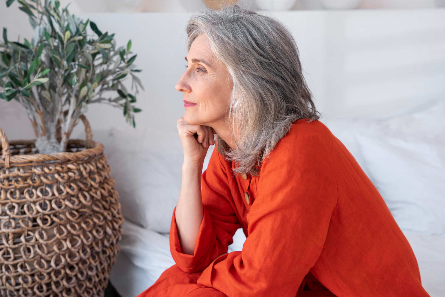 Menopausa e a sua pele: Guia definitivo de cuidados anti-aging na menopausa